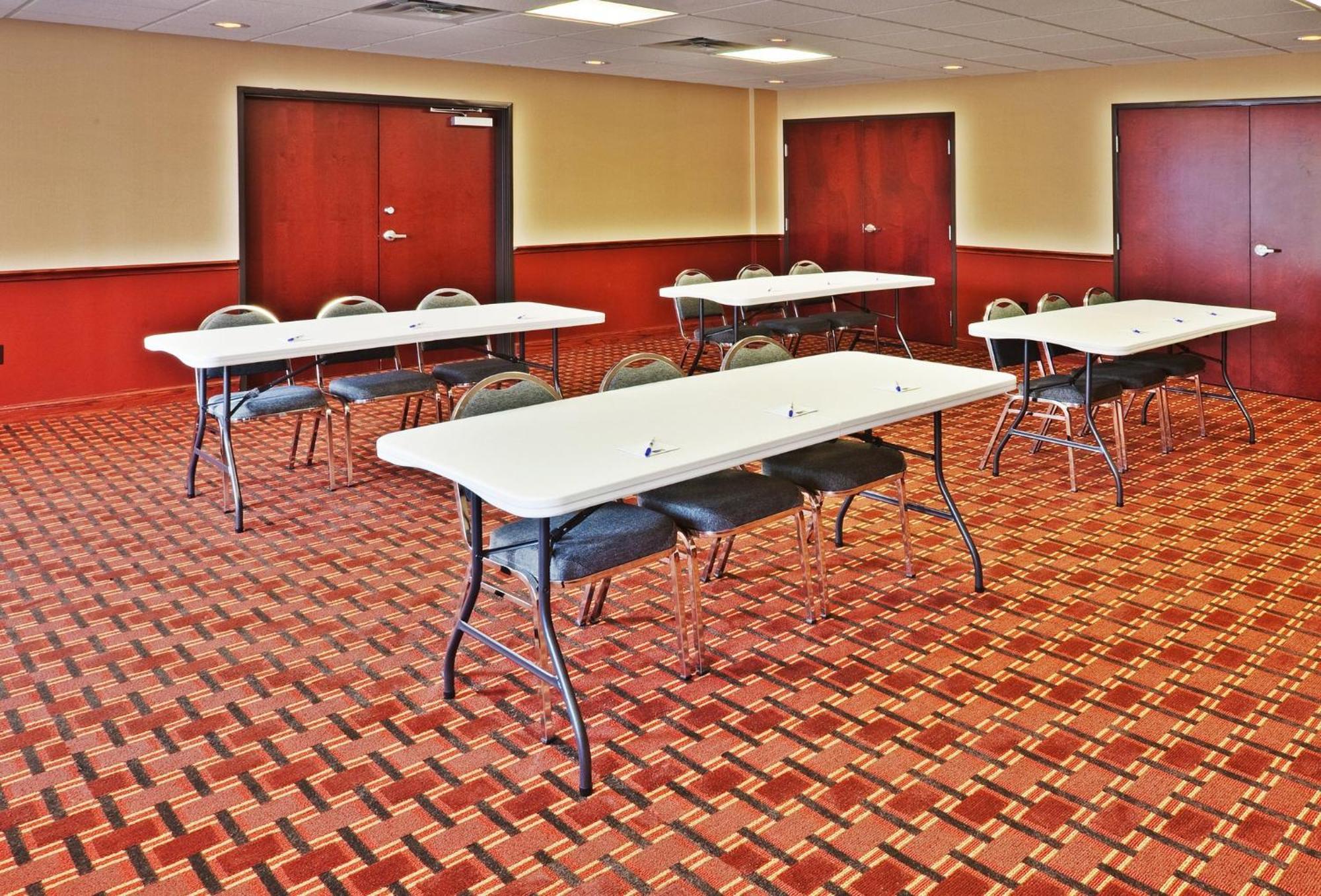 Holiday Inn Express & Suites Perry By Ihg Exteriér fotografie